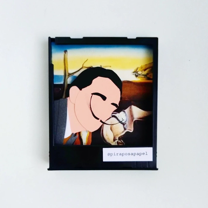 Vista detalle frontal imán tipo Polaroid Salvador Dalí - La persistencia de la memoria